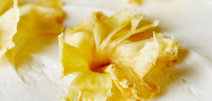 Kurutulmuş Ananas Çiçekleri Nasıl Yapılır?