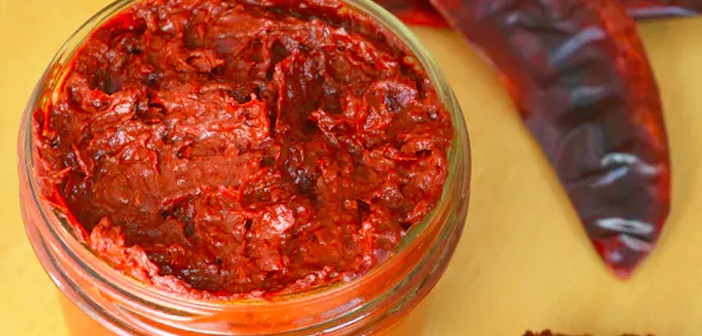 Arap Dünyasının Muhteşem Sosu: Harissa