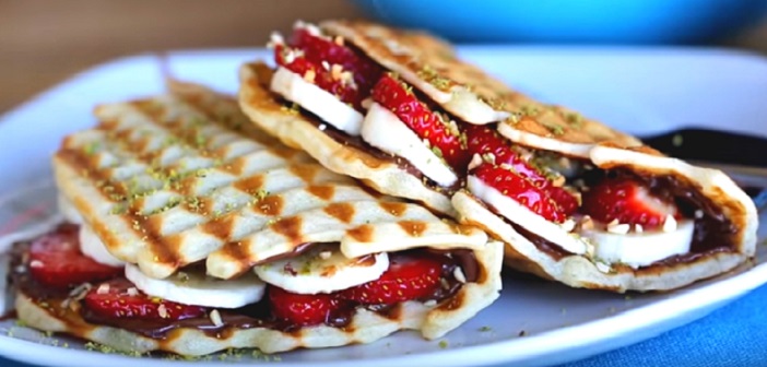 Evde Tost Makinesinde Waffle Yapın