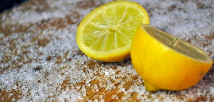 Featured image of post Tuz ve Limon İle Vücut Peelingi Tarifi