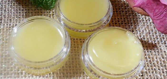 Hızlı ve Kolay Ev Yapımı Baş Ağrısı Balsamı Tarifi
