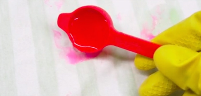 Giyiminizden Slime Lekesi Nasıl Temizlenir?