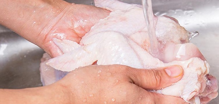 Tavuğu Sirke veya Limon Suyu İle Yıkamanız İçin 3 Neden