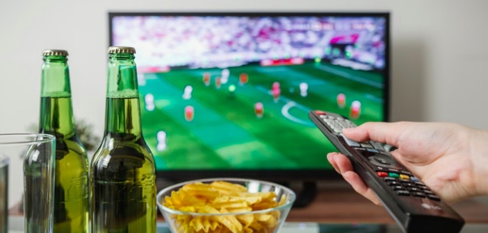 Düz Ekran TV’nizde Asla Temizleme Solüsyonları Kullanmayın