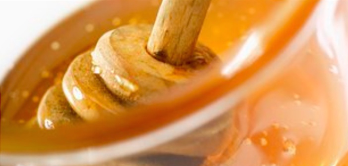 Bal ile Farklı Yüz Peelingi Tarifleri