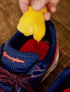 ayakkabi kokusuna limon kabuğu