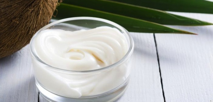 Hindistan Cevizi Yağı Dudak Balsamı Tarifi